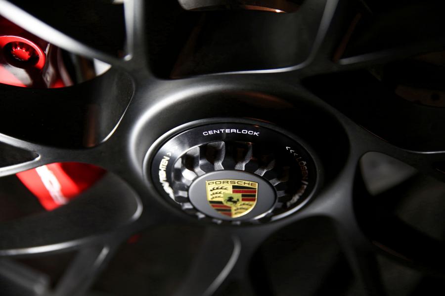 Колеса Porsche 911 Carrera GTS Cabriolet 2017 года  (AU) (фото 10 из 11)